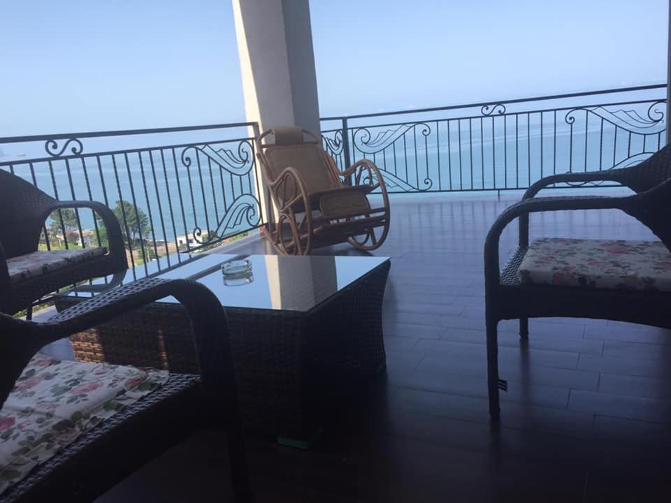 White House Chakvi Hotel Ngoại thất bức ảnh