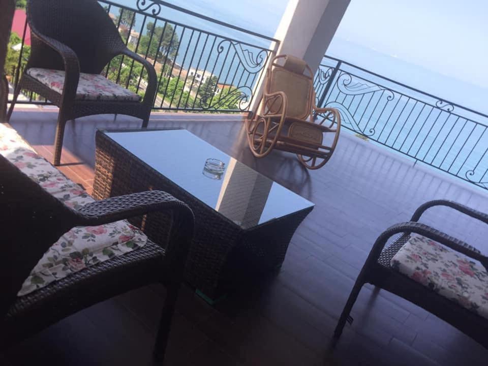 White House Chakvi Hotel Ngoại thất bức ảnh